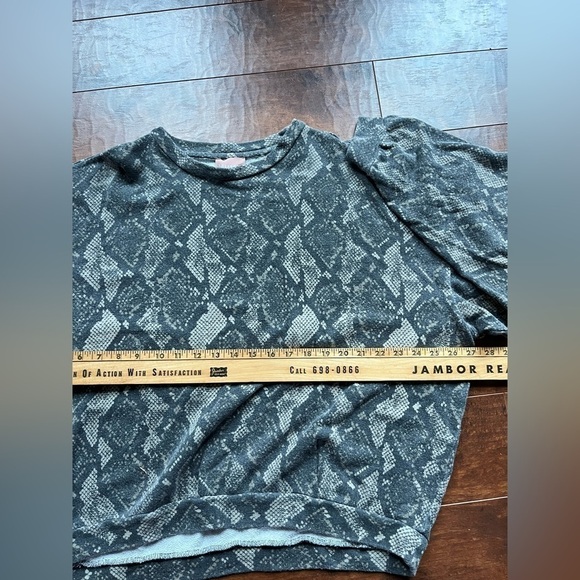 Show Me your Mumu Pullover CrewNeck Long Sleeve Sweatshirt Women’s M SOLD AS IS - Picture 5 of 8